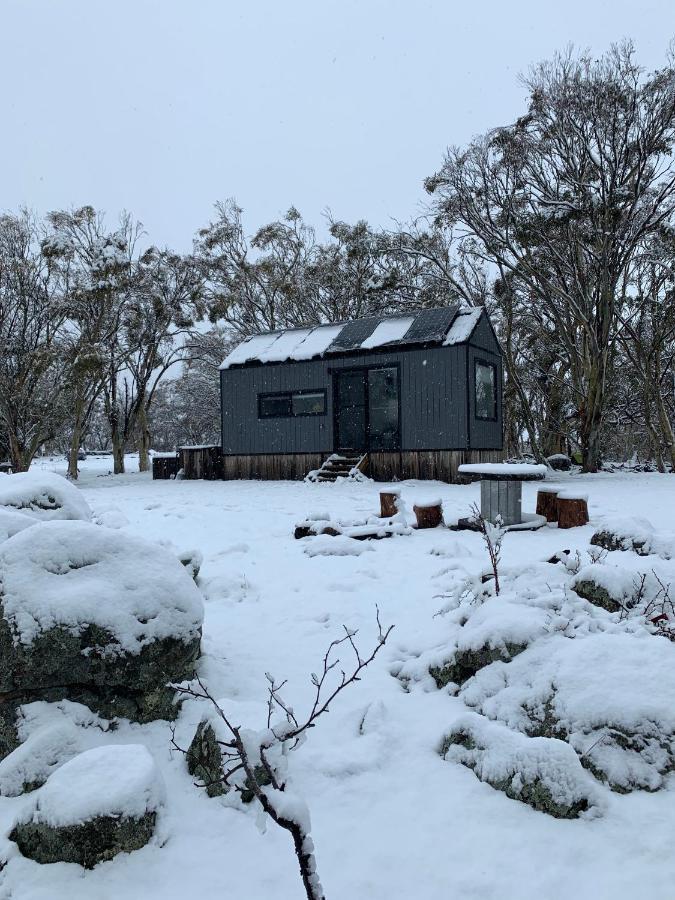 Big Yard Escapes - Two Off-Grid Tiny Houses On The Mowamba River จินดาไบน์ ภายนอก รูปภาพ