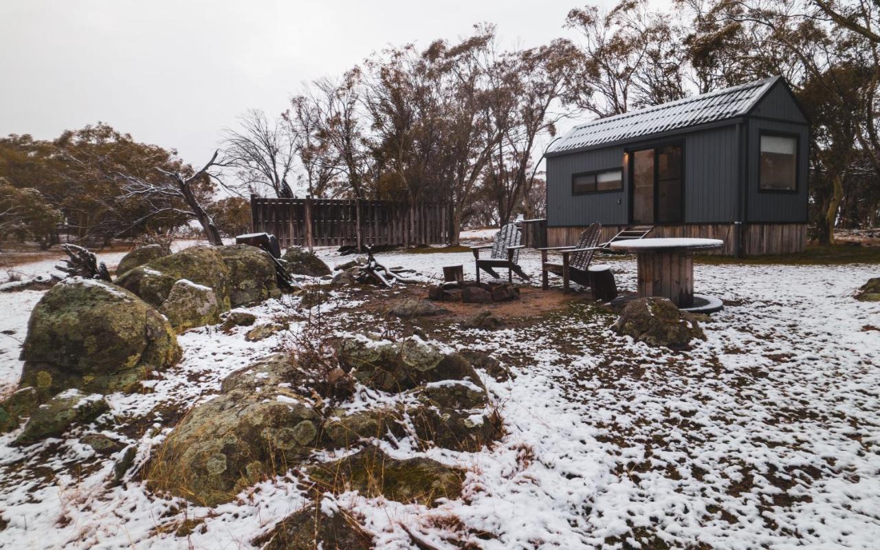 Big Yard Escapes - Two Off-Grid Tiny Houses On The Mowamba River จินดาไบน์ ภายนอก รูปภาพ