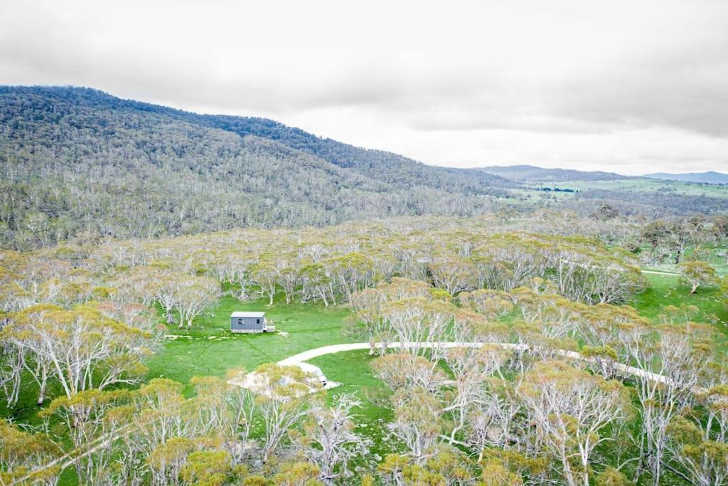 Big Yard Escapes - Two Off-Grid Tiny Houses On The Mowamba River จินดาไบน์ ภายนอก รูปภาพ